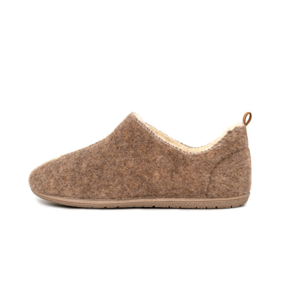 Yofi womens' slippers, colour beige.