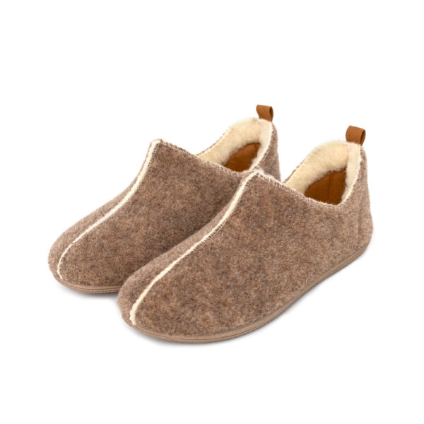 Yofi womens' slippers, colour beige.