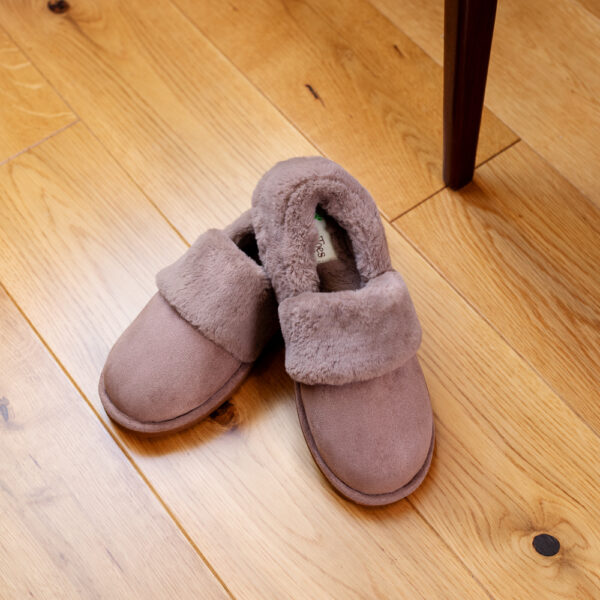 Kofo women's heated slippers by snugtoes.